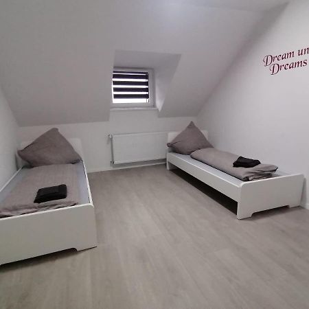 Estrella24 Living Rooms Chita Herne Exterior foto
